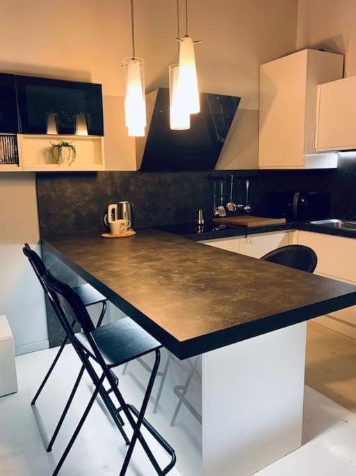 Апартаменти Benvenuti In Casa Peluca! Местре Екстер'єр фото