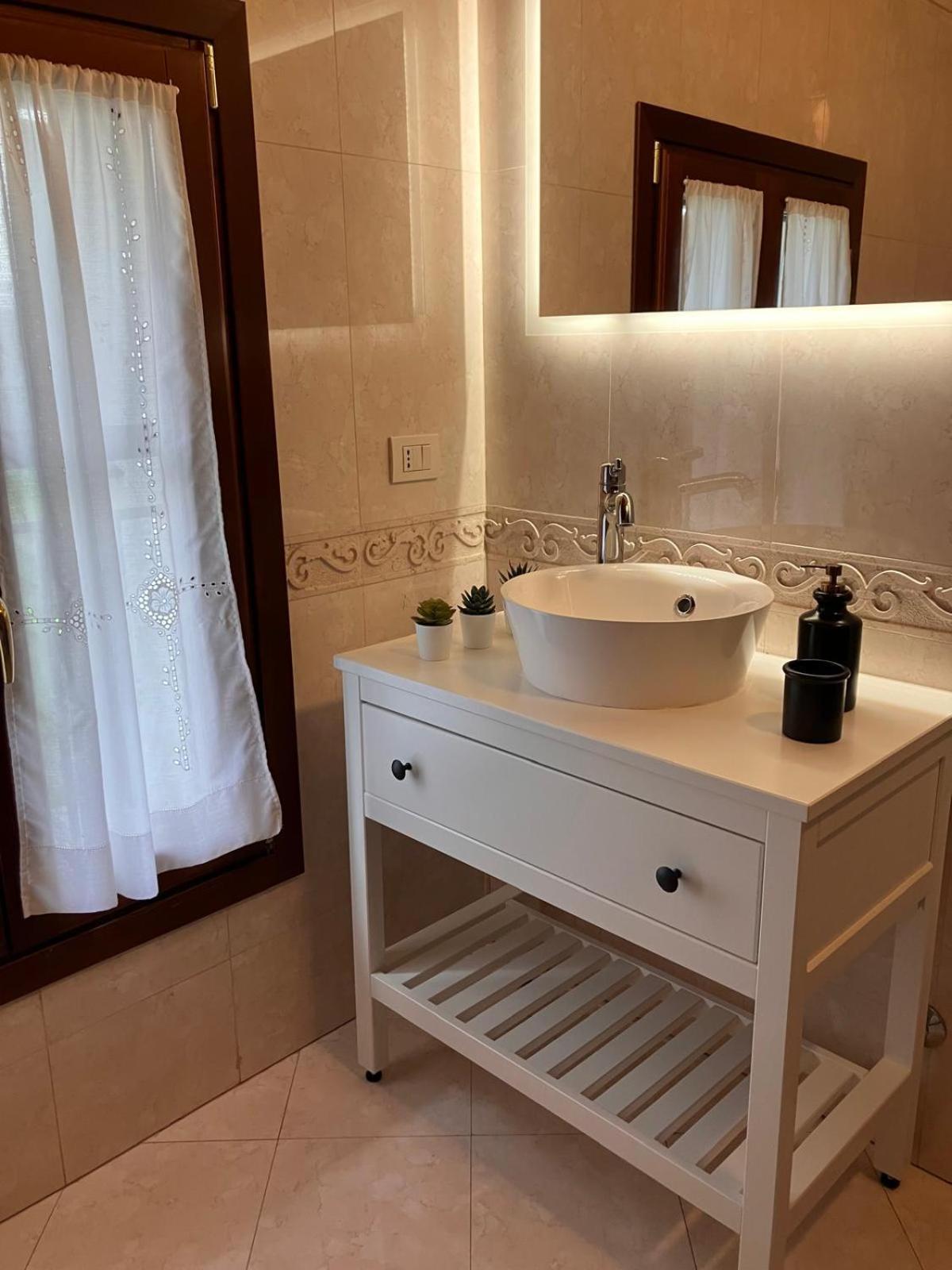 Апартаменти Benvenuti In Casa Peluca! Местре Екстер'єр фото